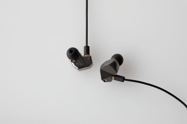 B-2 - Ecouteurs intra-auriculaires dynamiques 41 Ohms