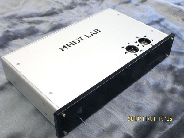 MHDT Laboratory Havana DAC à Tube Symétrique 24-bit/96-kHz